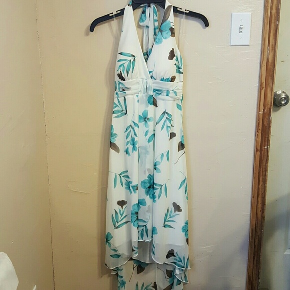 Speechless Dresses & Skirts - Speechless hi-low halter dress