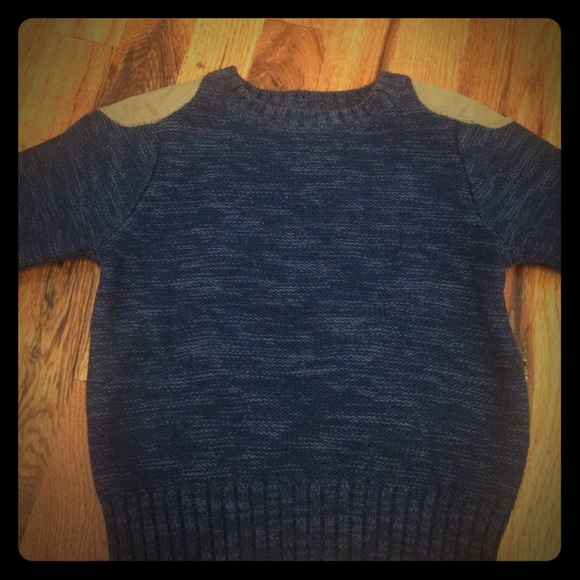 Old navy sweater
