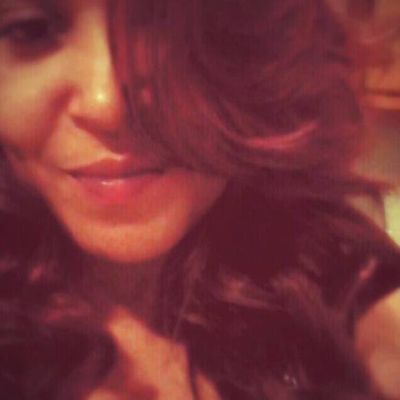 Meet your Posher, Marisel - Picture 1 of 1