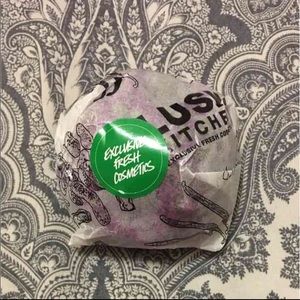 Lush kitchen witches ball bubble bar