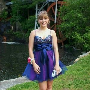 Very cute purple prom dress