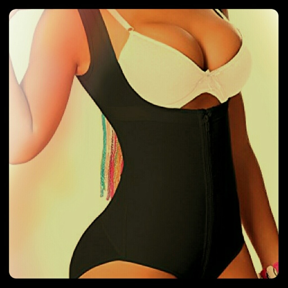 Colombian Faja butt-lifter/body-shaper