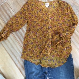 LAST CHANCE⭐️Mossimo Supply Company Hi Low blouse