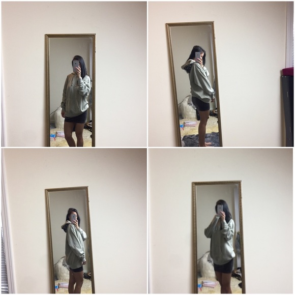 🚫Sold🚫🌹Rosy Hoodie - Picture 4 of 4