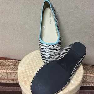 Wet Seal Flats Leopard and Teal Sz 10