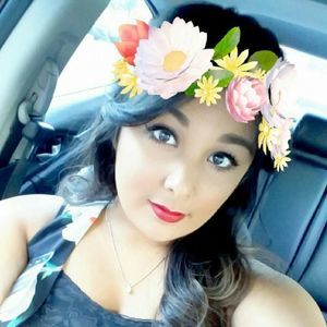 Meet your Posher, Yessenia