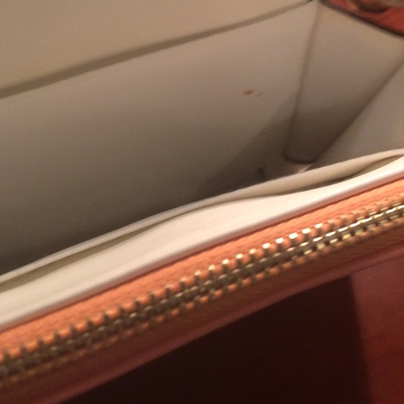 Cream and Pink Aldo Crossbody Purse, Gold Hardware - Picture 3 of 4