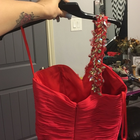 Prom dress - Picture 3 of 4