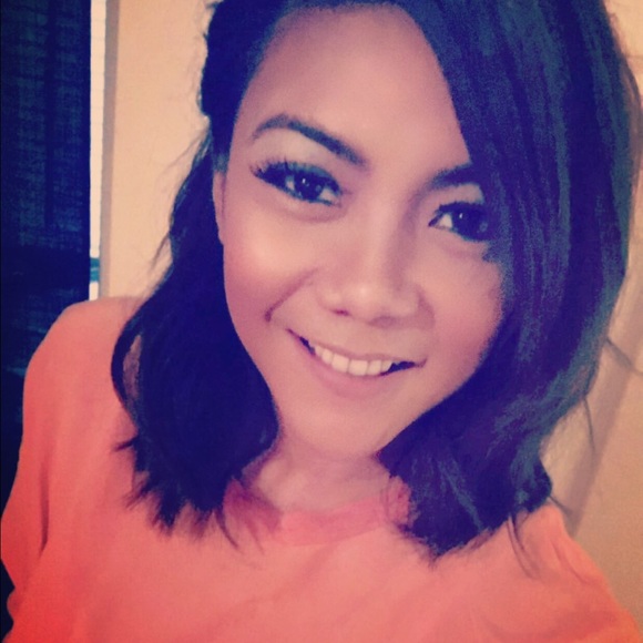 Meet your Posher, Isabel