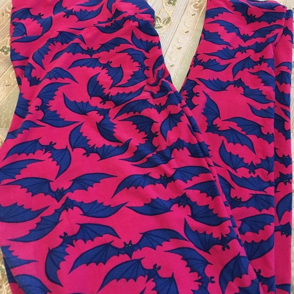 Lularoe limited Halloween release bats