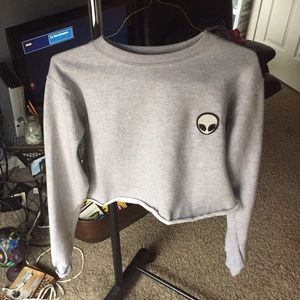alien crop sweat shirt