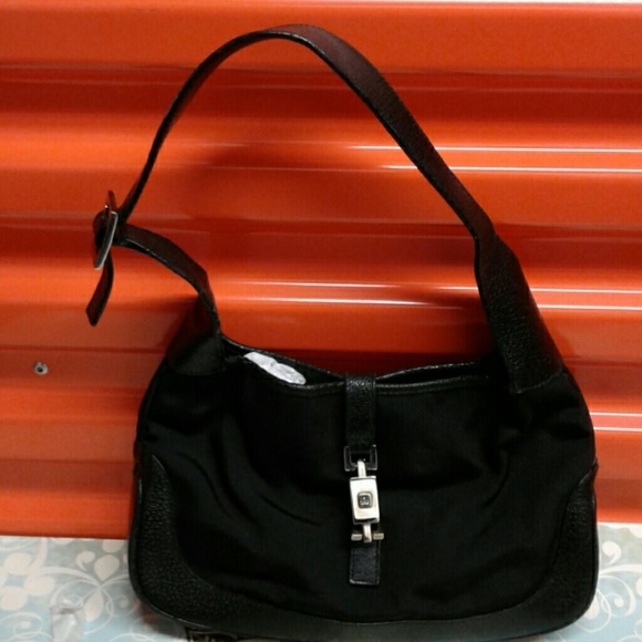 Authentic  Gucci bag moving SALE FIRM