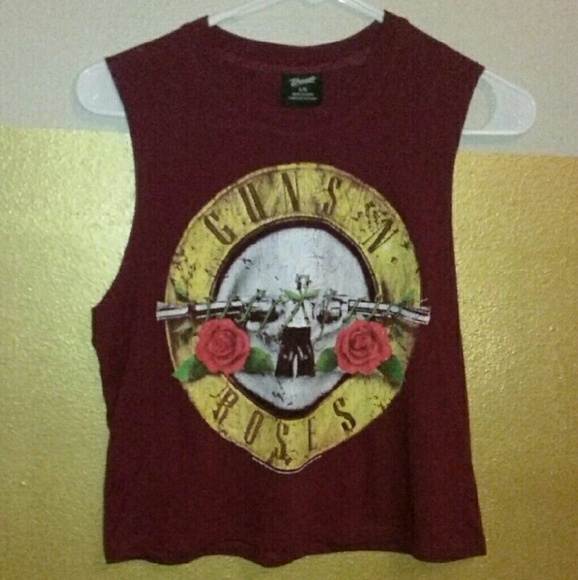 Never worn GUNS and ROSE'S crop top - Picture 1 of 3