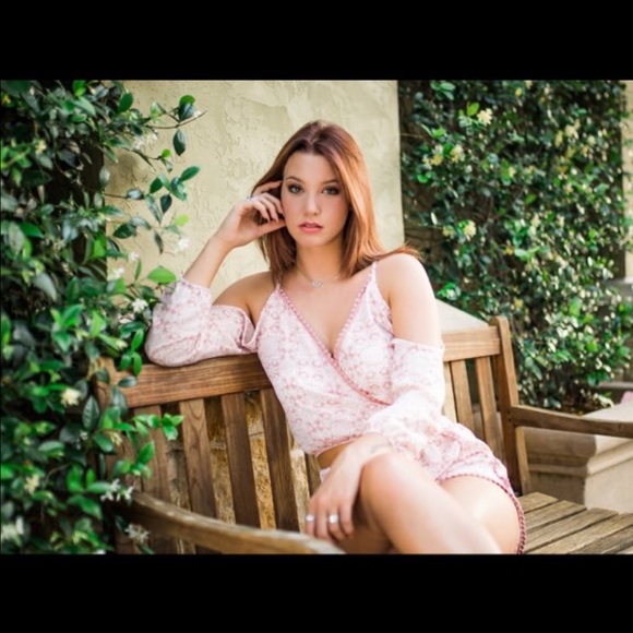 Matching shirt and shorts - Picture 4 of 4