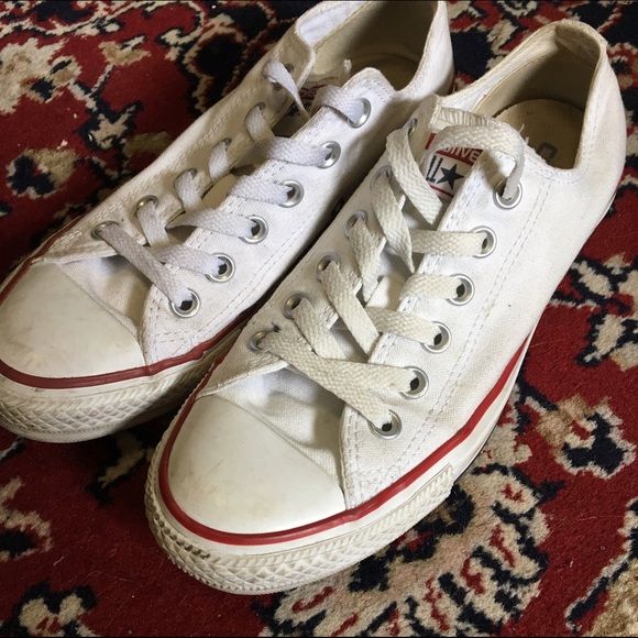White Lowtop Converse