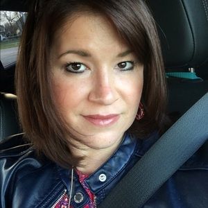 Meet your Posher, Caroline