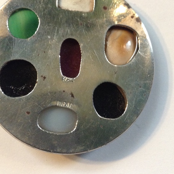 Artisan Crafted | Shiva Shell/Chalcedony Pendant - Picture 4 of 4