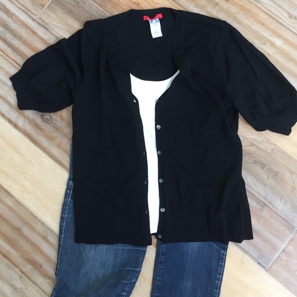 LAST CHANCE⭐️Anne Klein sweater w/white underlayer