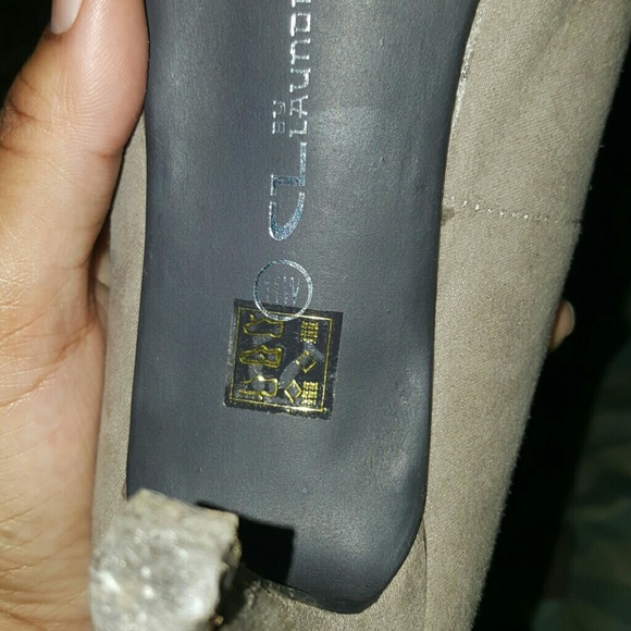 Pumps - Picture 4 of 4