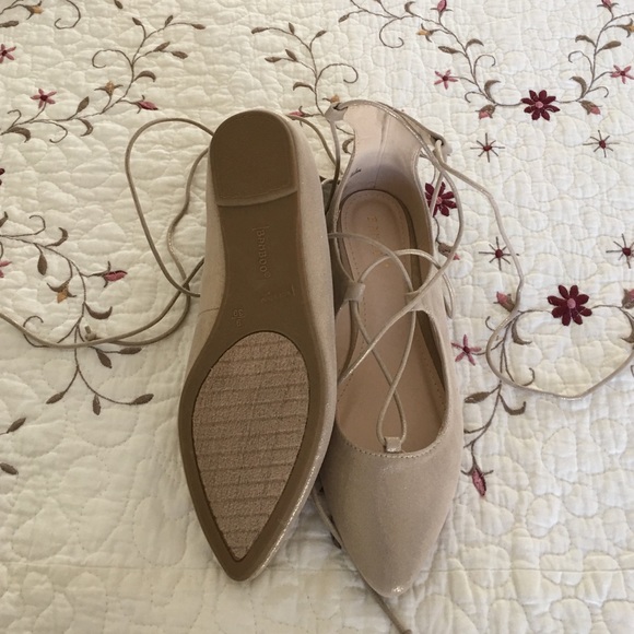 Shoes 🌸🌸 - Picture 3 of 3