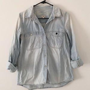 Madewell Chambray Light Wash Button Down Shirt