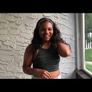 Meet your Posher, Dara