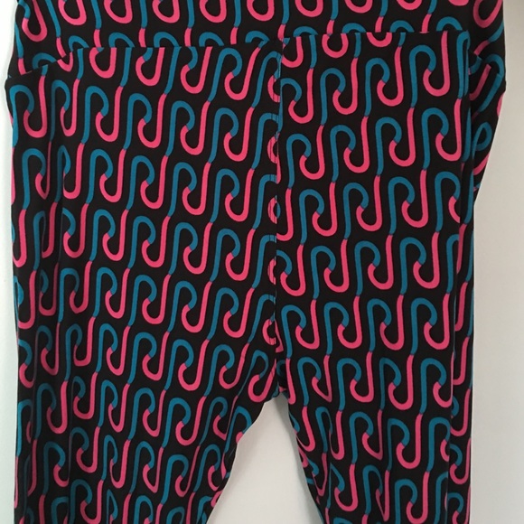 LuLaRoe tall and curvy leggings TC
