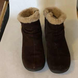 Brown suede Bass winter ankle Boot  7 Medium