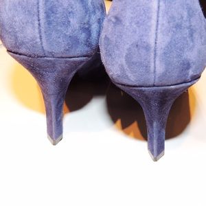 Charles Jourdan Shoes - Charles Jourdan Suede Classic Pumps Charles Jourdan Shoes - Charles Jourdan Suede Classic Pumps