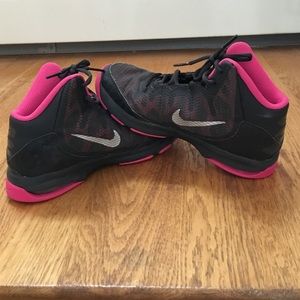 G's Nike basketball shoes