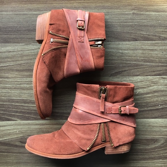 9 West Vintage America Collection suede boots