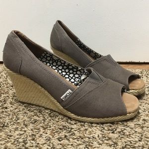 Toms wedges