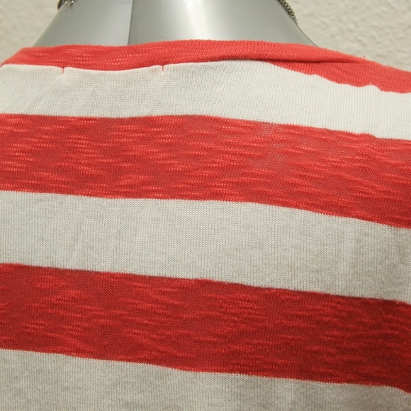 Must Have Cold Shoulder Top - Picture 4 of 5