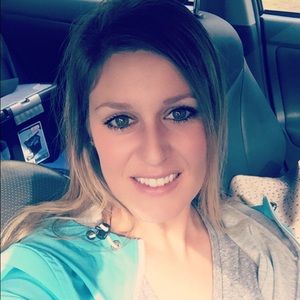 Meet your Posher, Karie