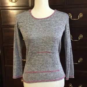 Super Soft Hoodie Sweater w/Pink trim fits wm XS/S