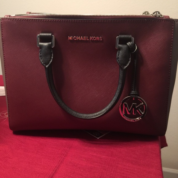 Michael kors purse