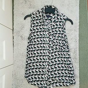 GAP Elephant button up sleeveless blouse