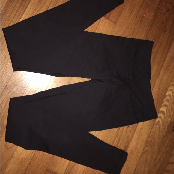 lulu lemon size 2 leggings wunder unders