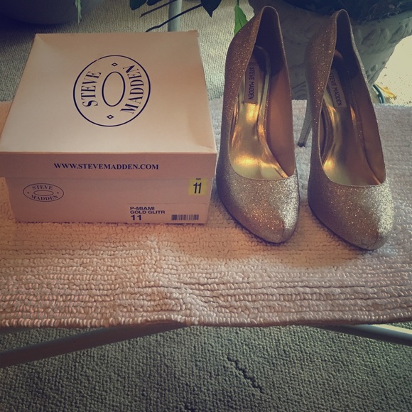 New Years Steve Madden heels
