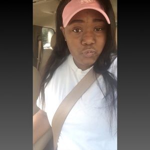 Meet your Posher, Ronekia