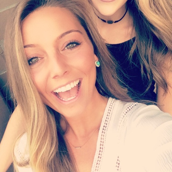 Meet your Posher, Rebecca