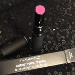 MAC LE Night Blooming Mattene Lipstick