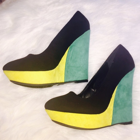 Comfy Black Yellow & Teal/Green Color Block Wedges