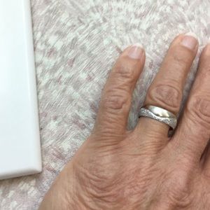 Meet your Posher, Delia