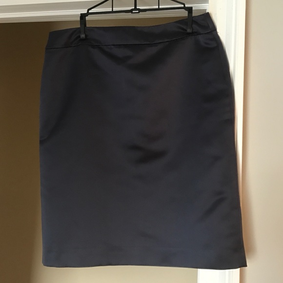 NWT Armani Collezioni size 10 navy poly skirt - Picture 1 of 4