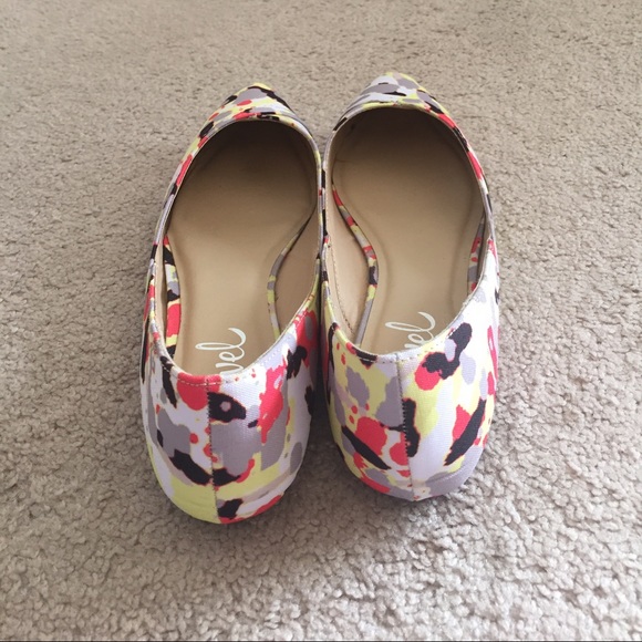 🔴Revel multi colored pointed toe loafer shoes - Picture 3 of 4
