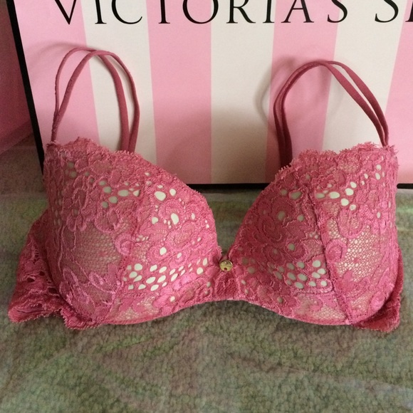 Victoria's Secret Dream Angels Pushup Demi Bra 32
