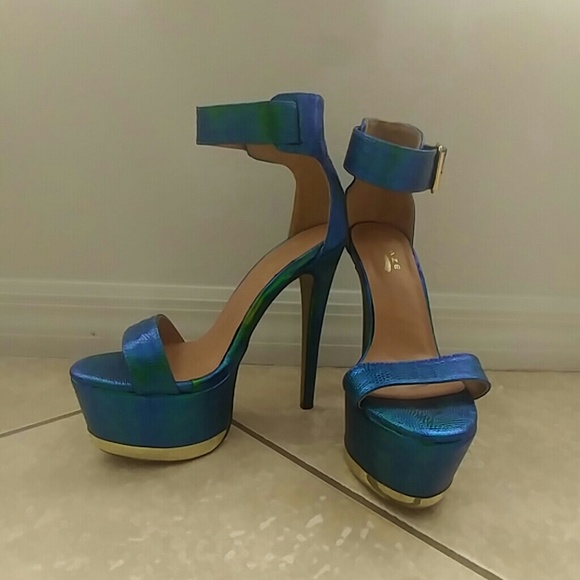 High heel shoes