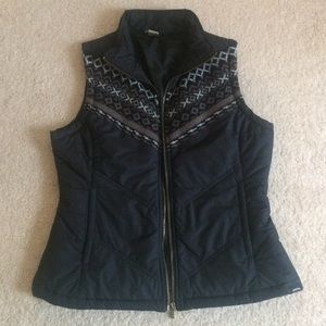 Lightweight black Prana vest