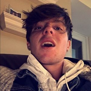 Meet your Posher, Sam